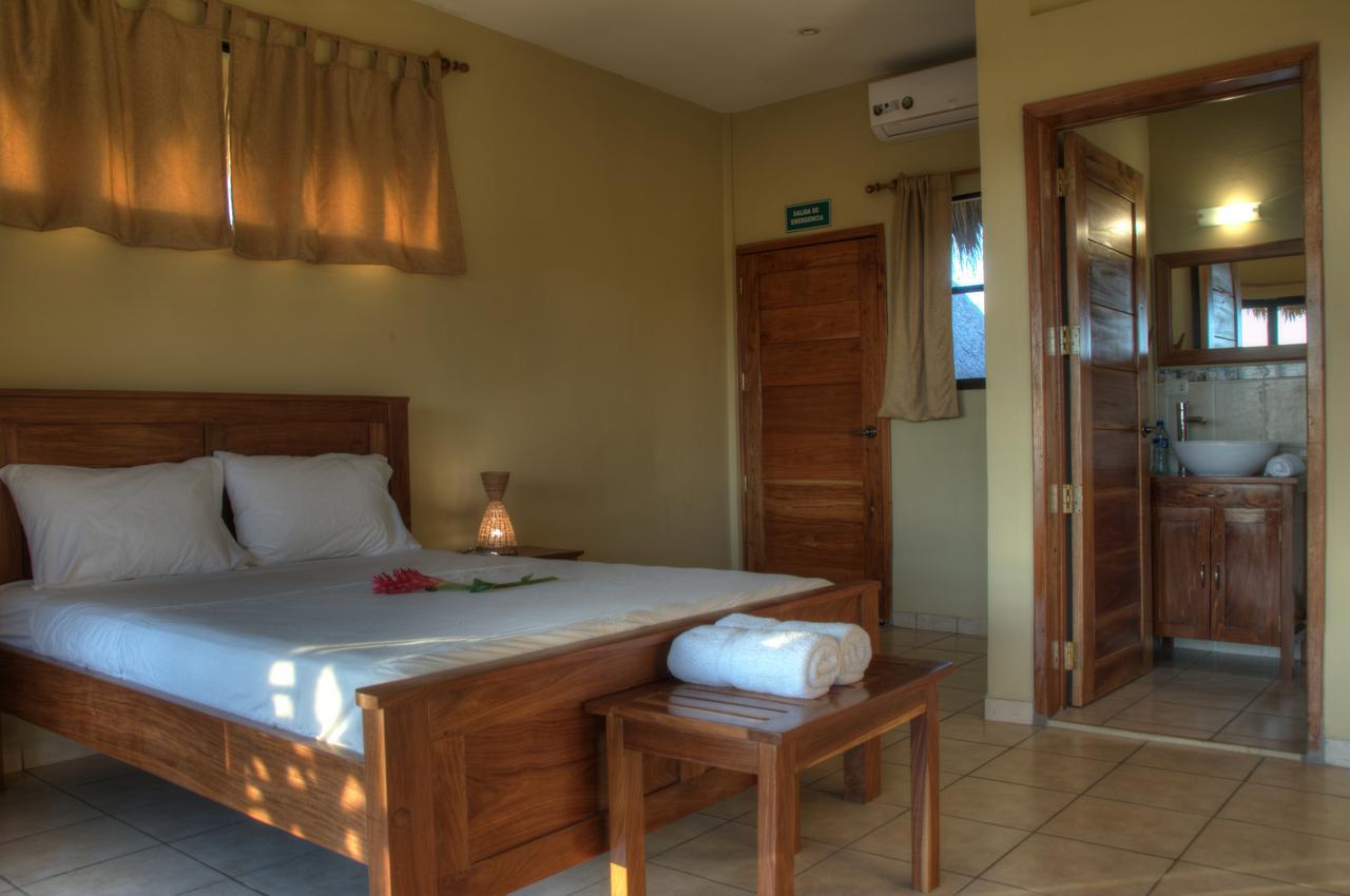 Las Palmeras Beach Hotel Aposentillo 外观 照片